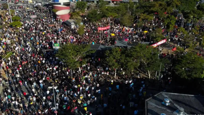 В Бразилии прошли массовые протесты против президента