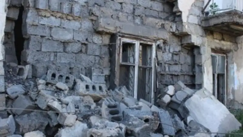 В Петропавловске рухнула стена жилого дома