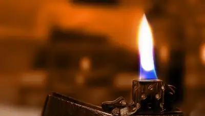 угрожал поджечь дом , фото - Новости Zakon.kz от 26.05.2022 16:41