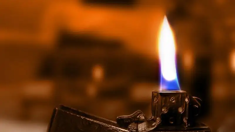 В Кокшетау мужчина облил дом бензином и угрожал поджечь его