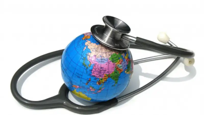 Биртанов высказался по поводу лечения за рубежом