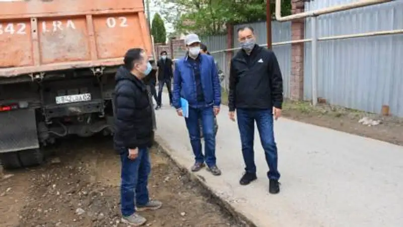 Сагинтаев проверил ход строительства селезащитных плотин