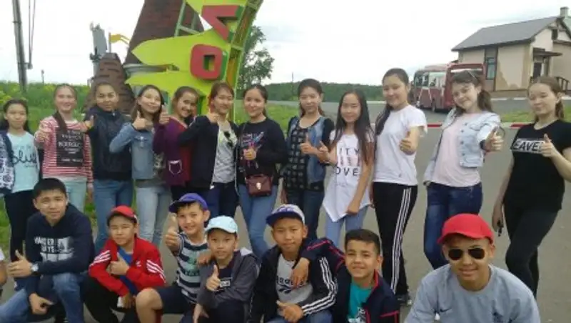 20 актюбинских школьников прибыли в детский центр Оренбуржья «Солнечная страна»