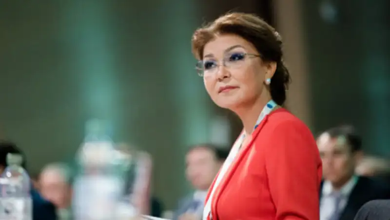 Дарига Назарбаева отметила необходимость мониторить судьбу усыновленных детей