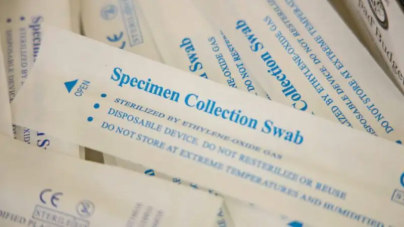 Число заболевших коронавирусом казахстанцев за сутки выросло в 2 раза