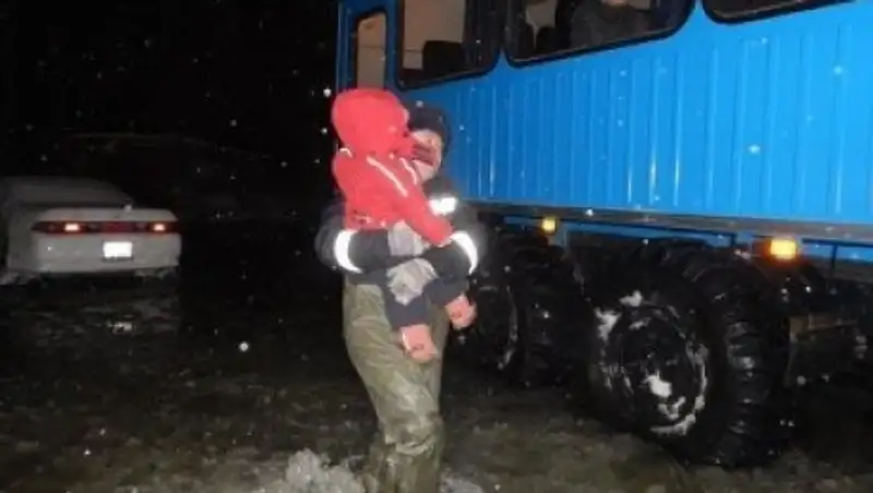 Несколько районов подтоплены в Карагандинской области, проводится эвакуация населения