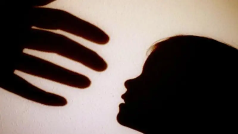 Жизнь в спецучреждениях: смирительные рубашки, болезненные позы, жестокость