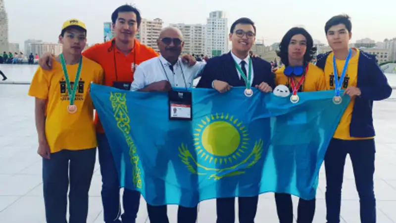 Казахстанские школьники завоевали медали на международной олимпиаде по информатике