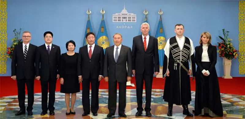 Президент Казахстана рассказал о ряде важнейших проектов, имеющих международное значение, фото - Новости Zakon.kz от 04.09.2013 19:36