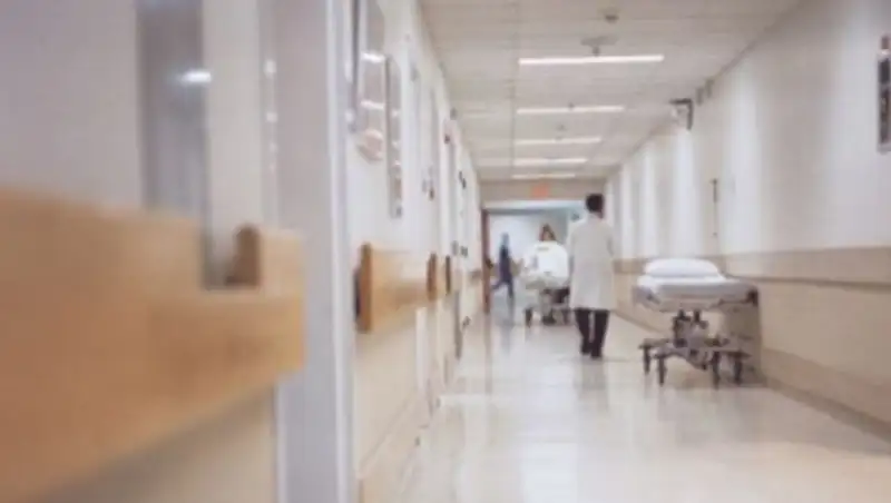 В Экибастузе две женщины выпали из окон