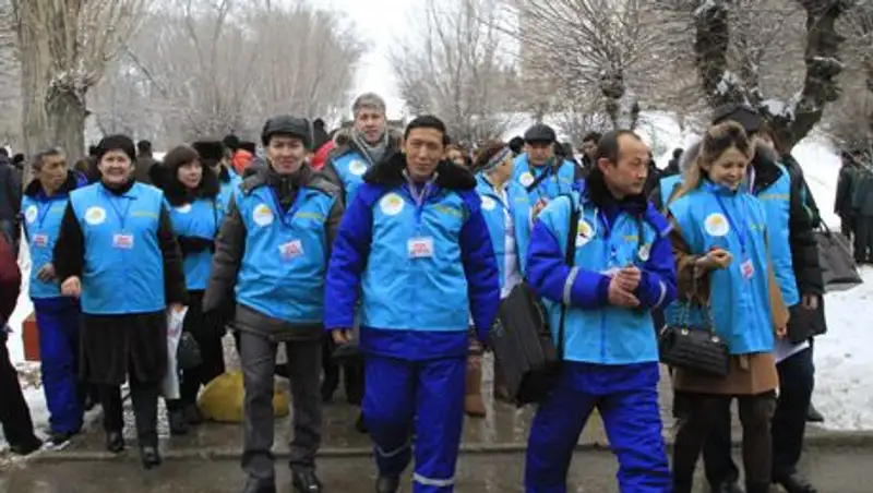 В Жамбылской области прошла церемония отправки автокаравана «Қамқорлық және денсаулық»