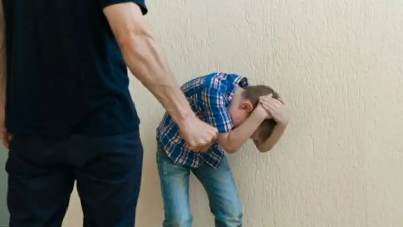 В Астане отчим избил приемного сына