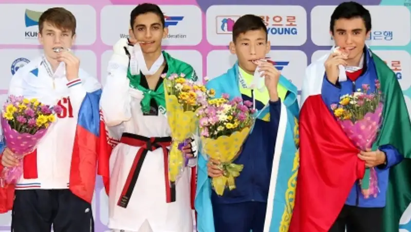 Таеквондисты Д.Сихымов и А.Кайдарова завоевали «бронзу» на ЧМ в Южной Корее
