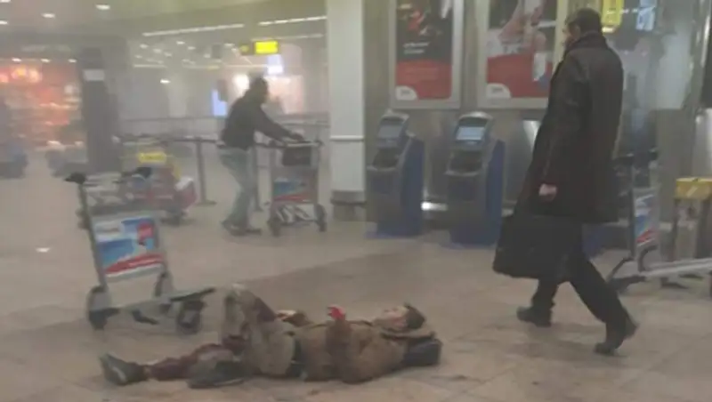 При взрывах в аэропорту Брюсселя погибли 11 человек