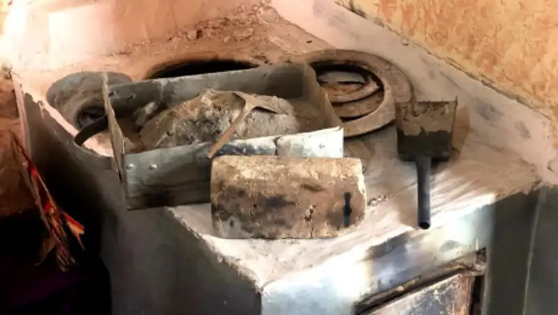 Двое детей отравились угарным газом в Алматы из-за неисправной печи