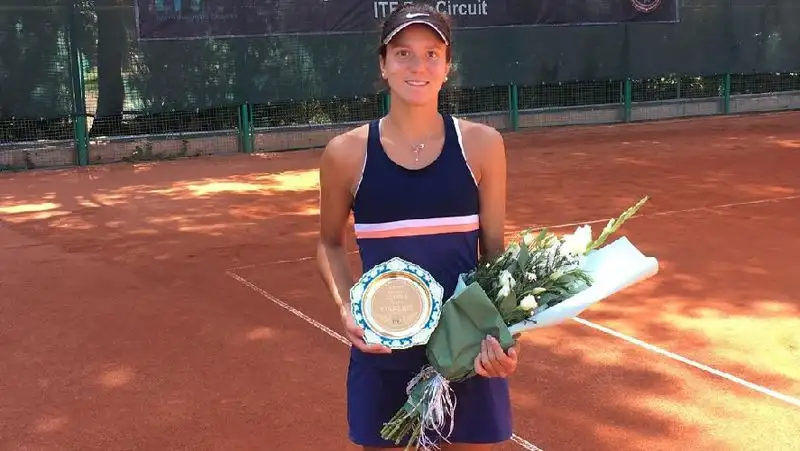 Казахстанка Данилина прошла в четвертьфинал теннисного турнира W25 Pune