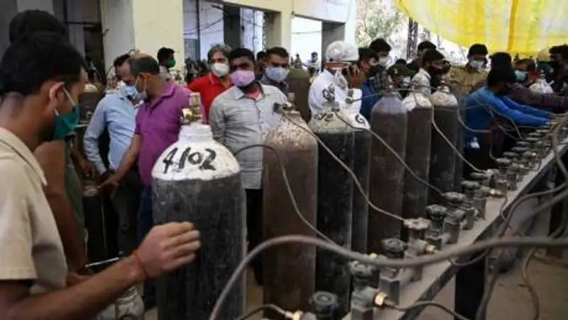 Носить защитные маски дома рекомендовали в Индии