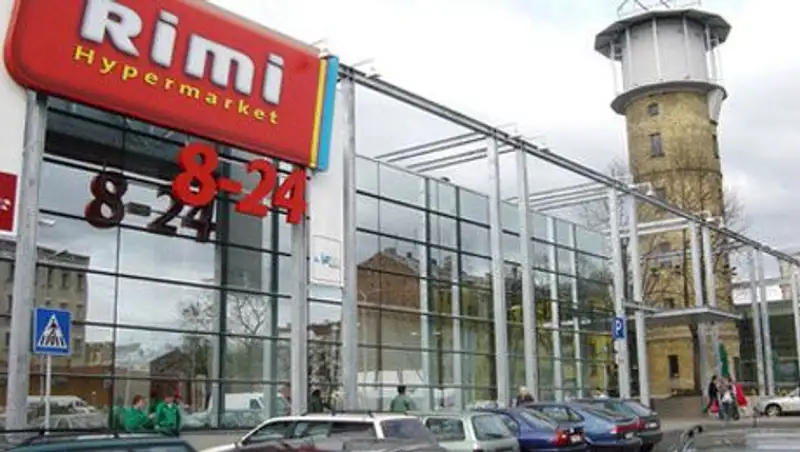 Супермаркет в Латвии эвакуировали из-за аварийного состояния