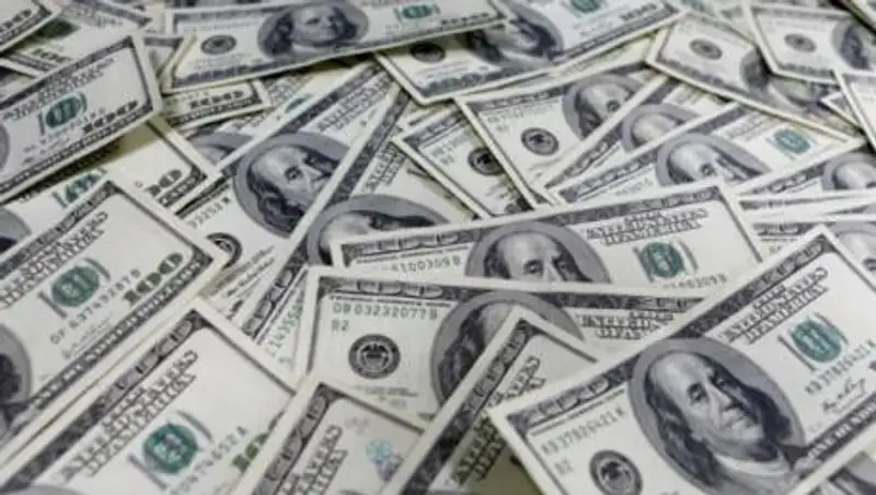 Доллар подорожал на торгах