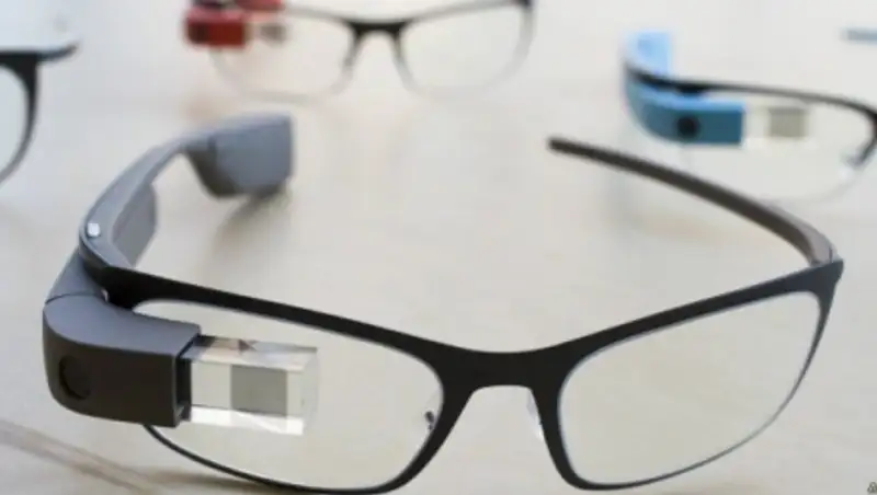Проект Google Glass решено начать с нуля