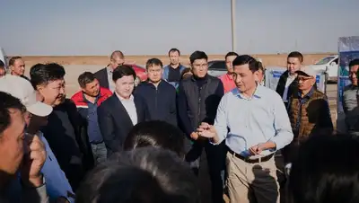 встреча с жителями Астана, фото - Новости Zakon.kz от 26.09.2022 15:09