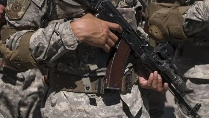 В Бишкеке солдат Сил воздушной обороны застрелился на посту