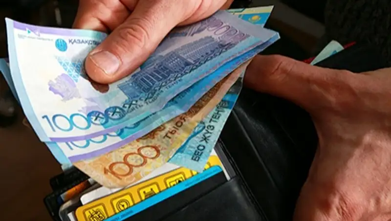 Заместитель районного акима в ВКО пытался подкупить финполовца