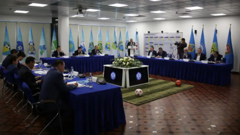 Футболистов из стран ЕАЭС перестанут считать легионерами в Казахстане