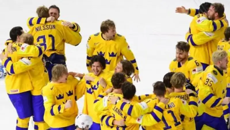 Сборная Швеции по хоккею стала 11-кратным чемпионом мира