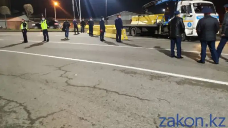 Арестованы еще двое мужчин за попытку обойти блокпосты в Акмолинской области