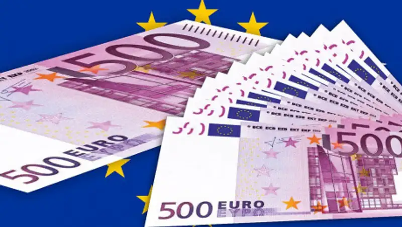 Стоит ли хранить свои сбережения в евро с учетом событий в ЕС