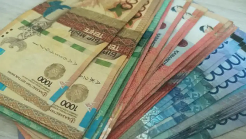 Социальную выплату в 42500 тенге уже получил 1291 житель Павлодарской области