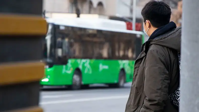 В акимате Караганды рассказали о доступности общественного транспорта для социально уязвимых слоев населения