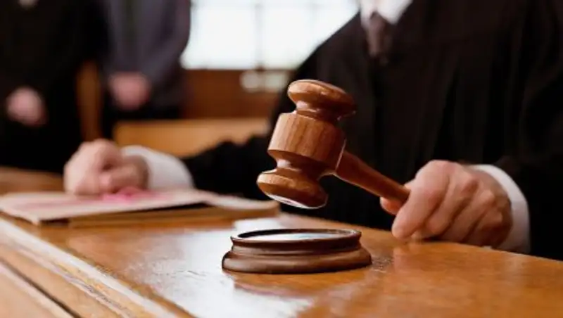 Осудили 69-летнего водителя школьного автобуса за развращение ученицы в Мангистау