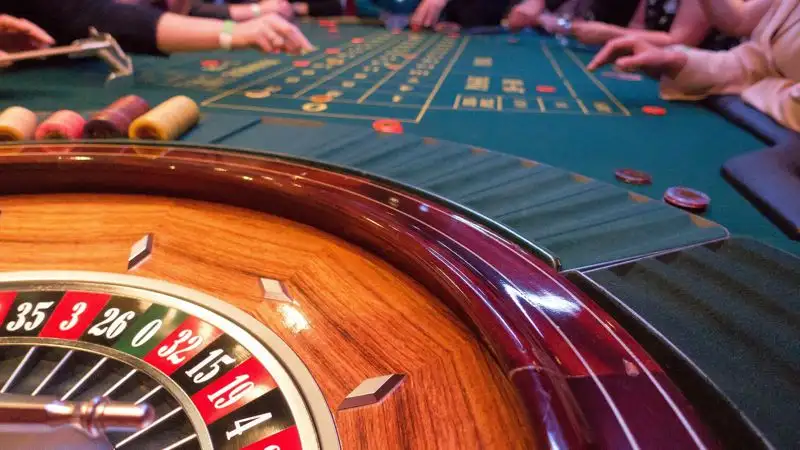 За три года казахстанцы потратили более триллиона тенге на азартные игры