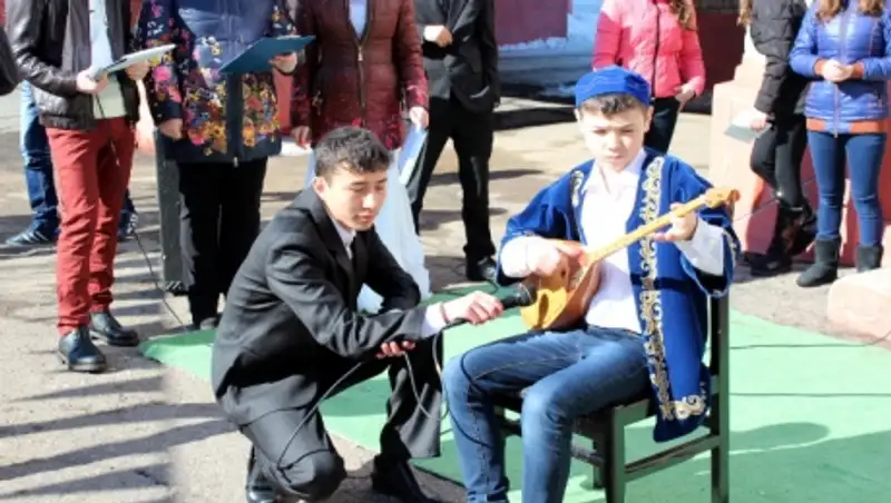 Новому главе МОН РК предложили подумать об объявлении каникул в честь празднования Наурыза