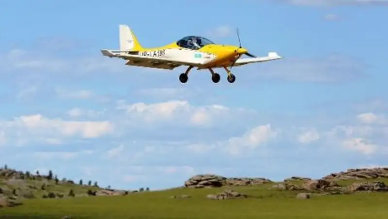 На Баянаульском аэродроме приземлился первый самолет