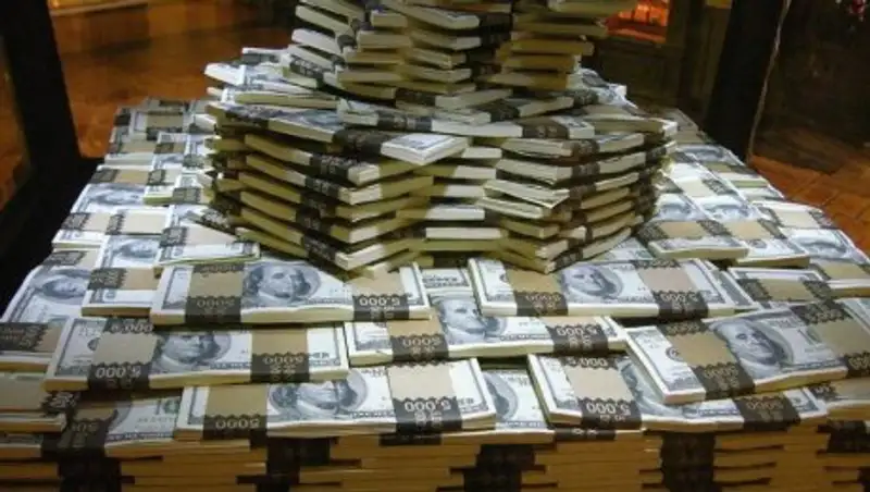 Неизвестный американец выиграл в лотерею 521 миллион долларов