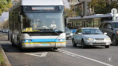 автобус , фото - Новости Zakon.kz от 17.01.2022 12:49