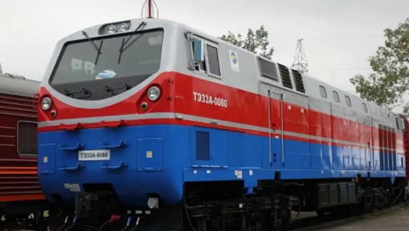 "Зайцем" из Шу в Атырау: с грузового поезда сняли нарушителя режима