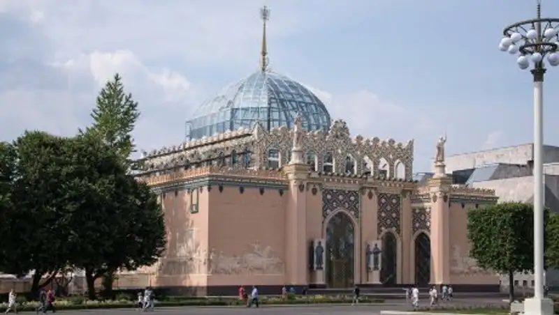 Памятник Жамбылу Жабаеву появился в Москве