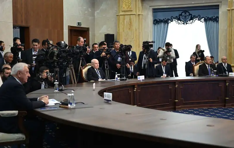 О чем говорил Касым-Жомарт Токаев на заседании ВЕЭС в Бишкеке, фото - Новости Zakon.kz от 09.12.2022 17:39