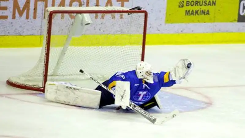 Обзор матчей ВХЛ с участием казахстанских команд