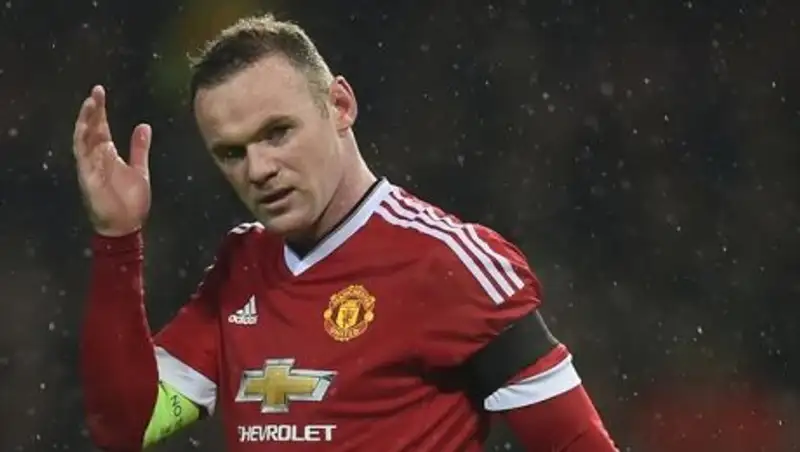 Беременная жена Руни сбежала из дома с тремя детьми