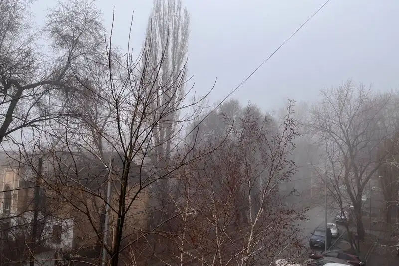 Туман накрыл Алматы, фото - Новости Zakon.kz от 09.03.2023 10:10