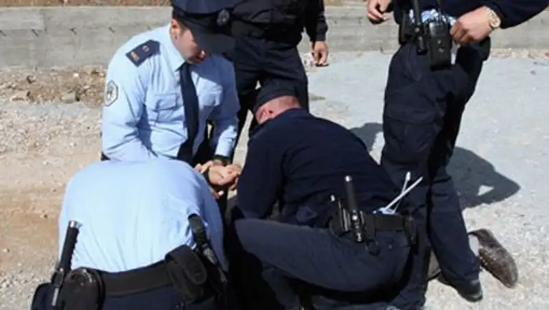 Полиция Косова арестовала 40 предполагаемых боевиков