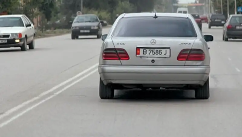 Кыргызские авто начнут ввозить уже в июне? - Кыргызстан вступил в ЕАЭС