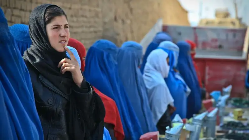 Талибы впервые назначили женщин на руководящие посты в Афганистане