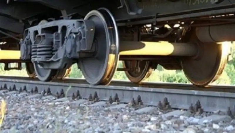 Школьник погиб под колесами поезда в Шымкенте