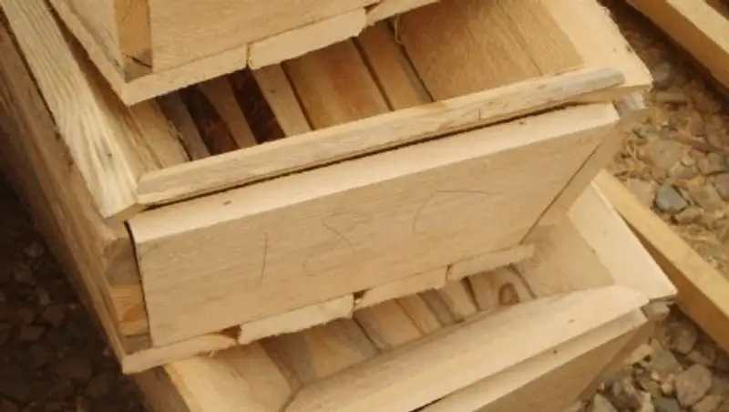 СМИ: в Венесуэле набирают популярность картонные гробы